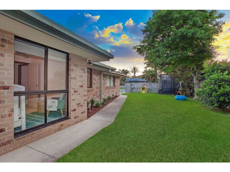 19 Tahiti Avenue, Palm Beach QLD 4221