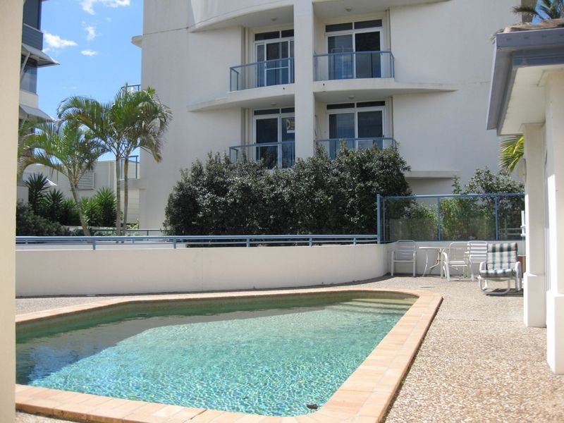 6/315 Golden Four Drive, Bilinga QLD 4225