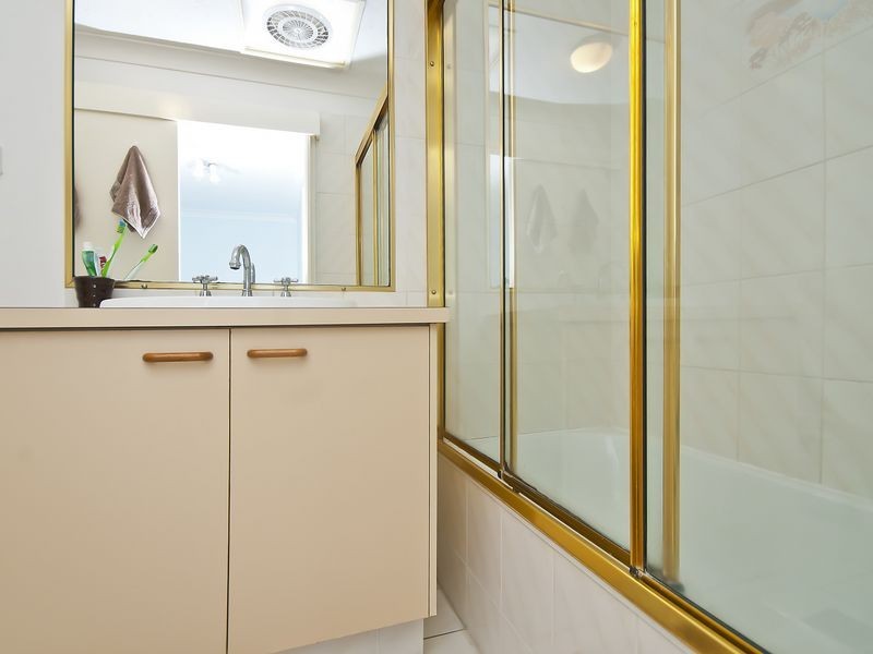 172/2 Coolgardie Street, Elanora QLD 4221