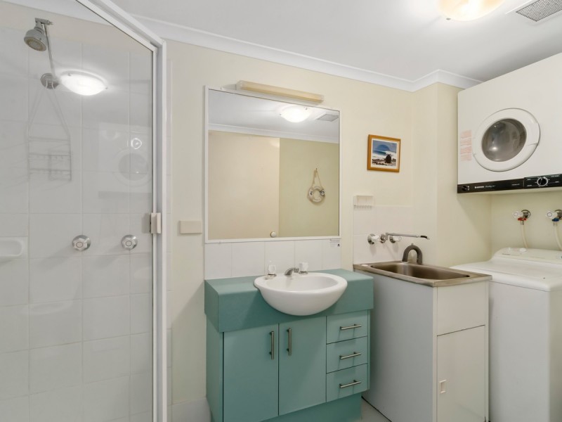 213/92 Musgrave Street, Kirra QLD 4225