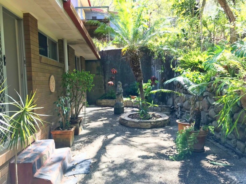 9 Chambers Lane, Currumbin QLD 4223