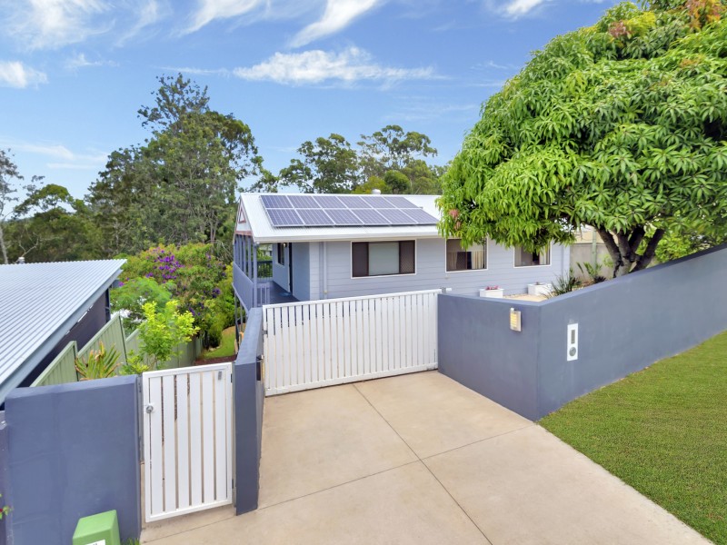 14 Larentia Street, Currumbin Waters QLD 4223