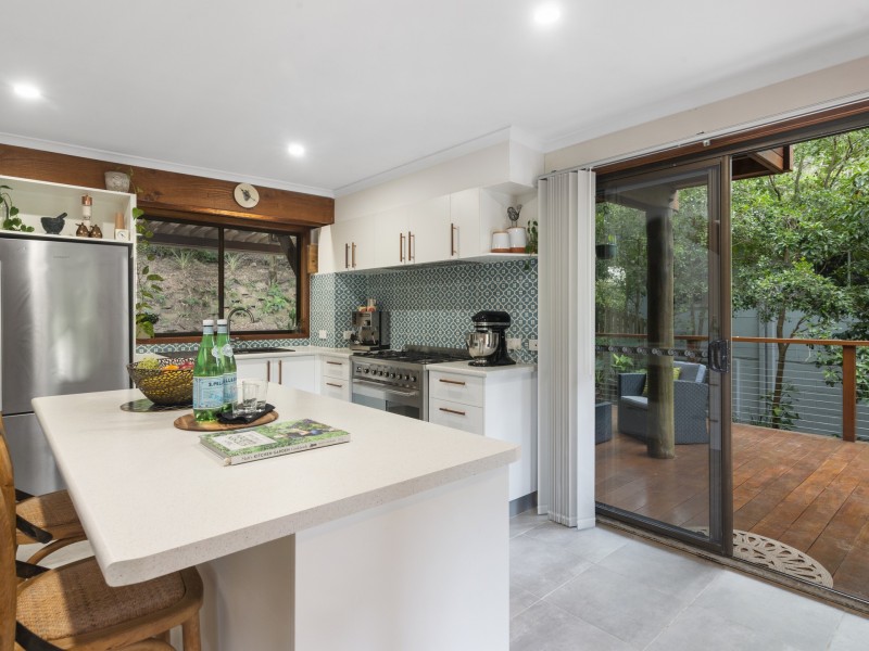 11 Walsh Street, Currumbin QLD 4223
