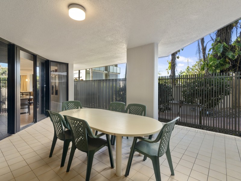 GJ/828 Pacific Parade, Currumbin QLD 4223