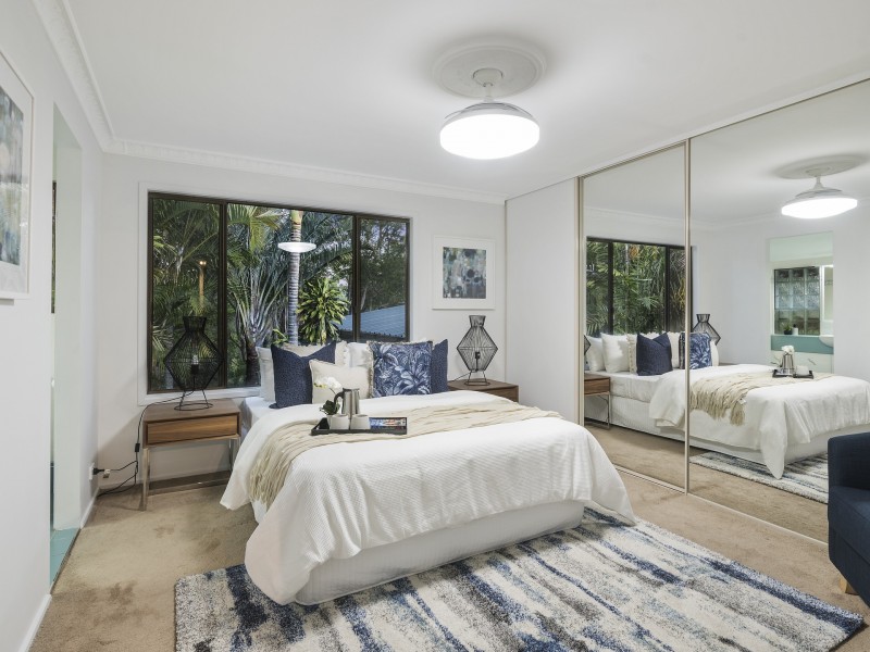 100 Tierney Drive, Currumbin Waters QLD 4223