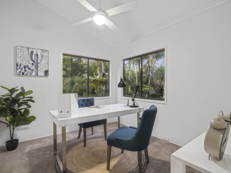 100 Tierney Drive, Currumbin Waters QLD 4223