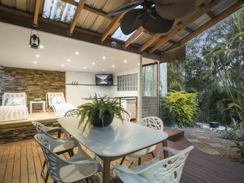 100 Tierney Drive, Currumbin Waters QLD 4223