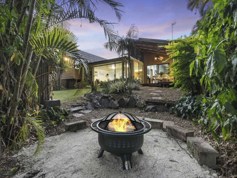 100 Tierney Drive, Currumbin Waters QLD 4223