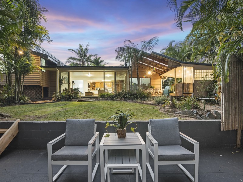 100 Tierney Drive, Currumbin Waters QLD 4223