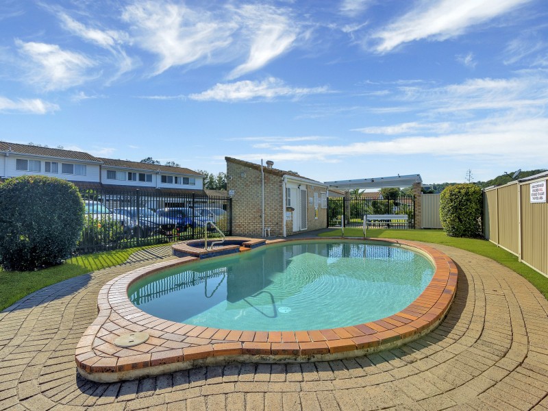 32/154 Currumbin Creek Road, Currumbin Waters QLD 4223