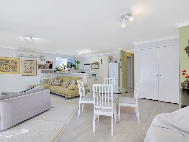 32/154 Currumbin Creek Road, Currumbin Waters QLD 4223