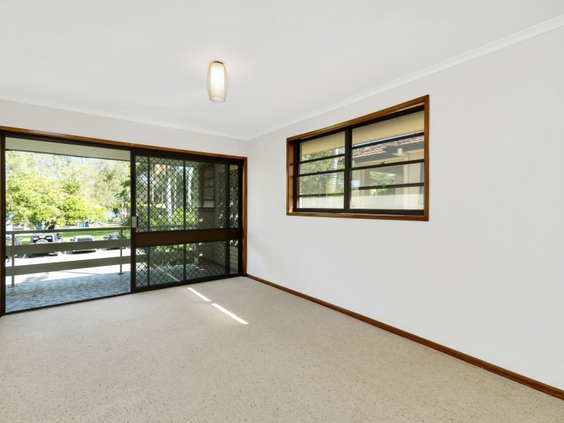 119 Laguna Avenue, Palm Beach QLD 4221