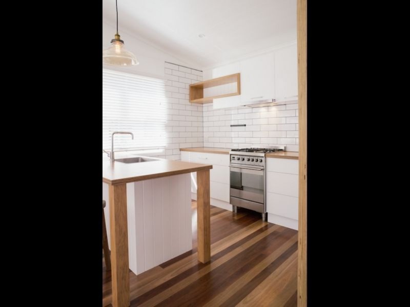 23 Mitchell Avenue, Currumbin QLD 4223