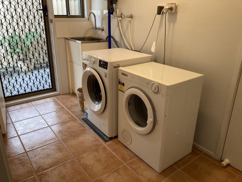 6 Hoffschildt Drive, Currumbin Waters QLD 4223