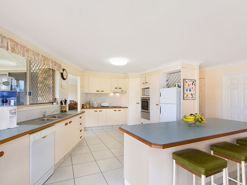 11 Kelvin Court, Currumbin Waters QLD 4223