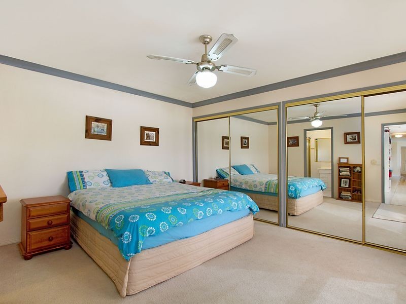 11 Kelvin Court, Currumbin Waters QLD 4223