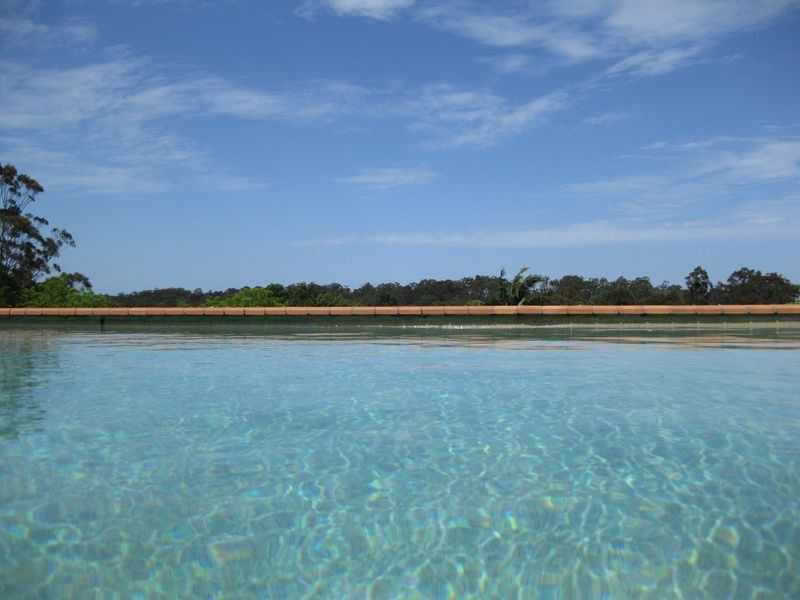 8 Westminster BVD, Elanora QLD 4221