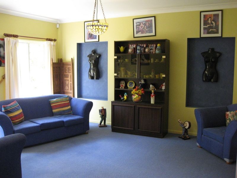 8 Westminster BVD, Elanora QLD 4221