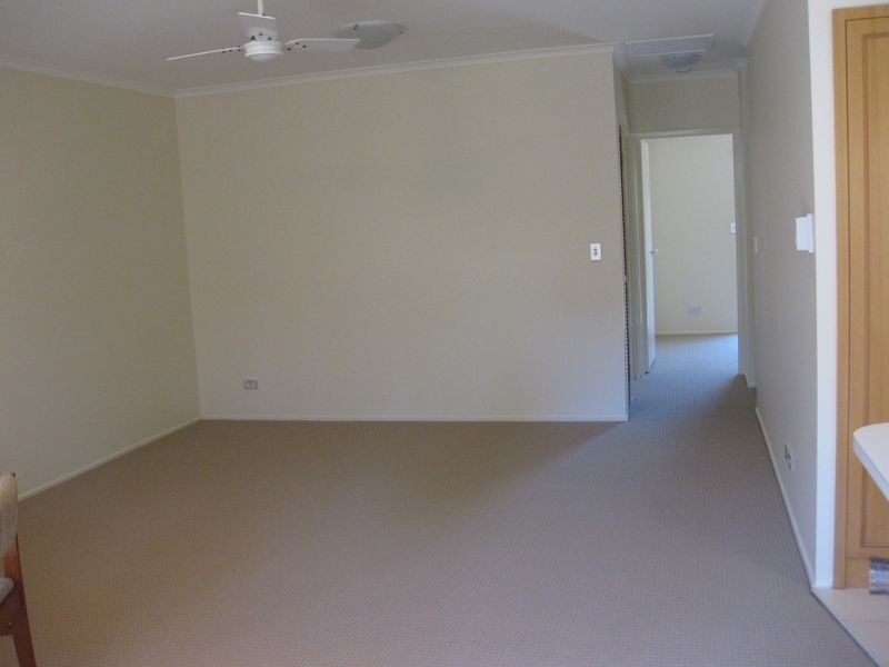 11 Araucaria WY, Elanora QLD 4221