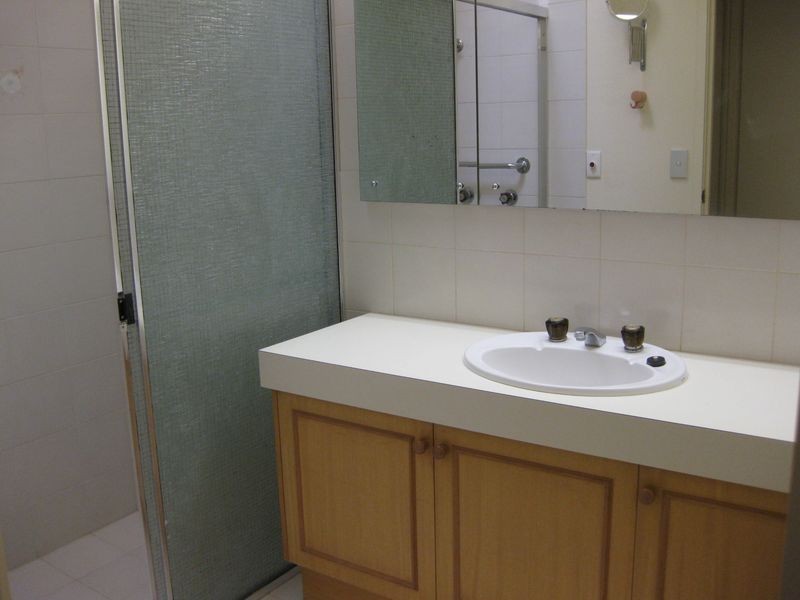 11 Araucaria WY, Elanora QLD 4221