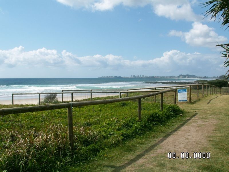 1/2A Fenton Place, Currumbin QLD 4223