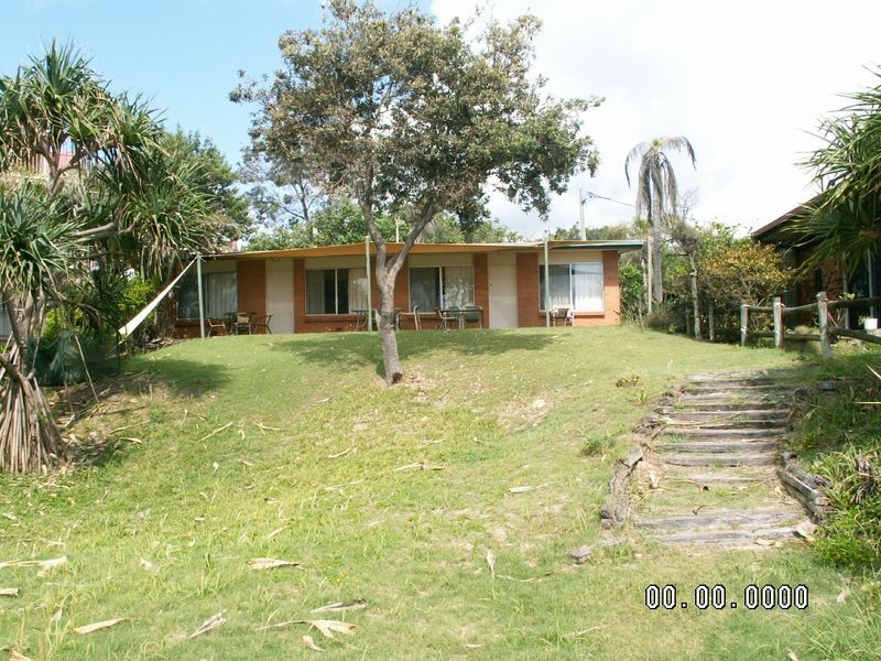 1/2A Fenton Place, Currumbin QLD 4223