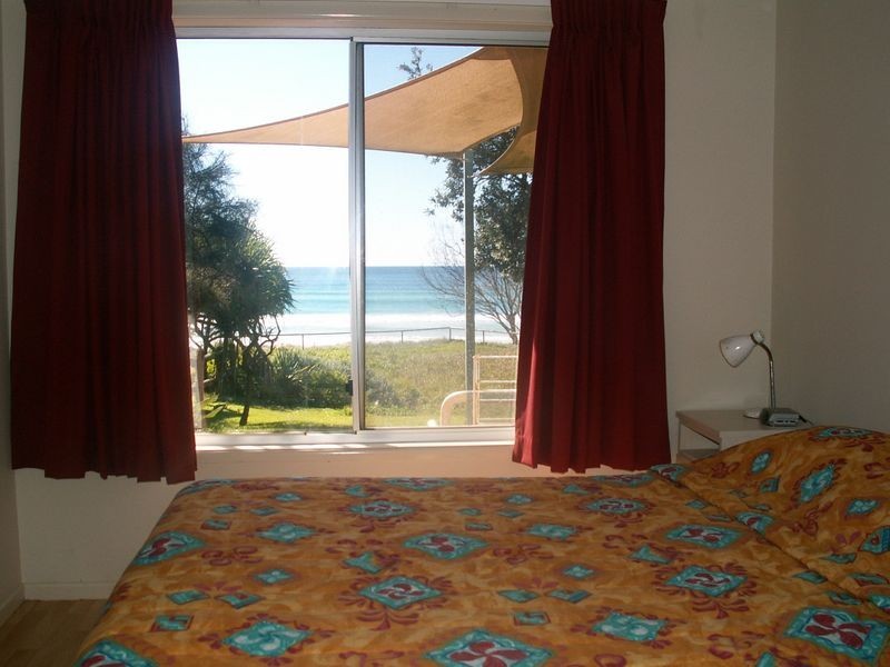 1/2A Fenton Place, Currumbin QLD 4223