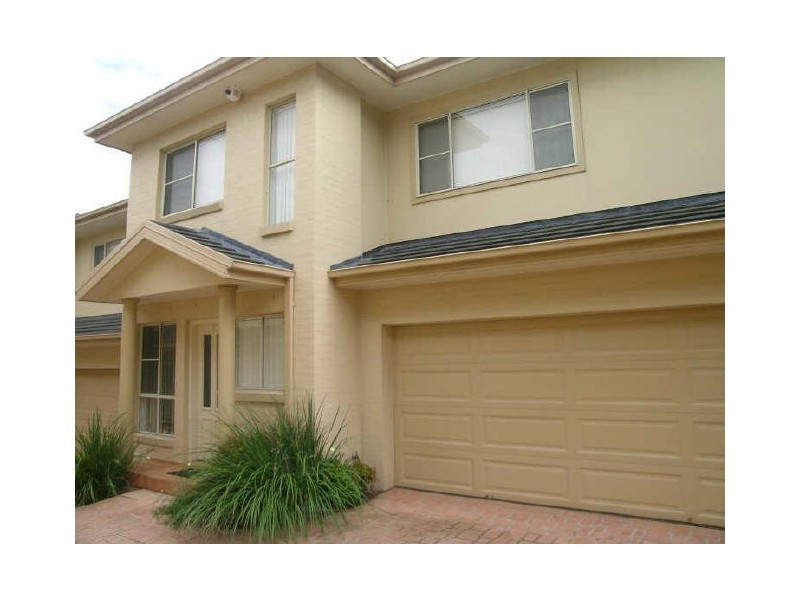 2/35-37 High Street, Caringbah NSW 2229