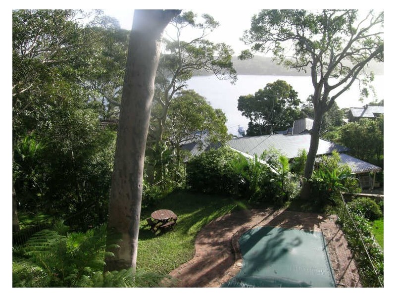 19 Immarna Ave, Lilli Pilli NSW 2229