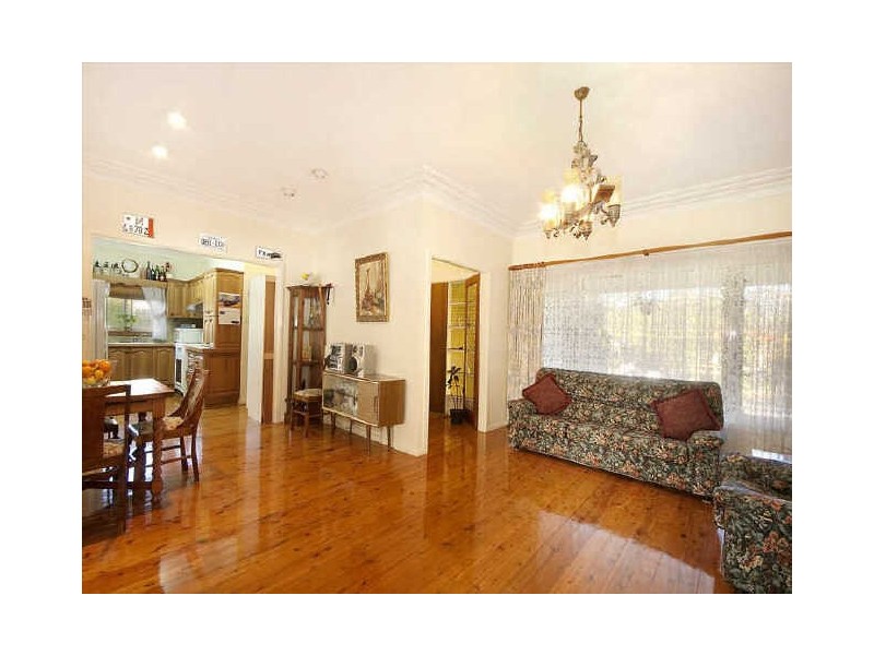 7 Binalong Ave, Caringbah NSW 2229