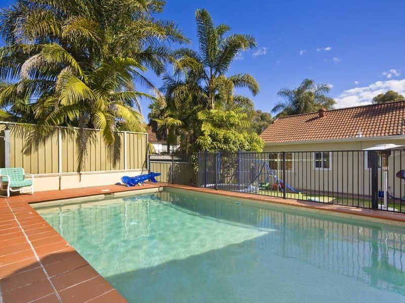 28 Gillham Avenue, Caringbah NSW 2229