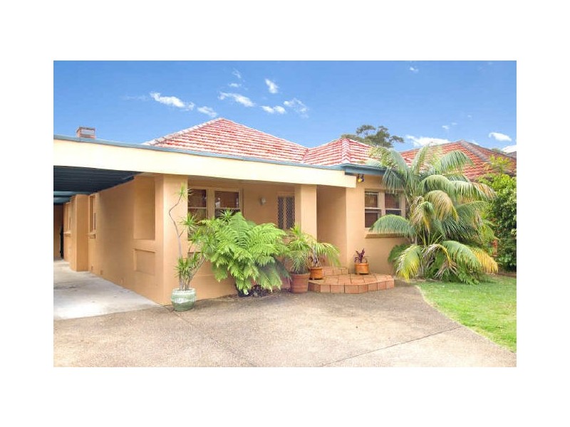 15 Daphne St, Caringbah South NSW 2229