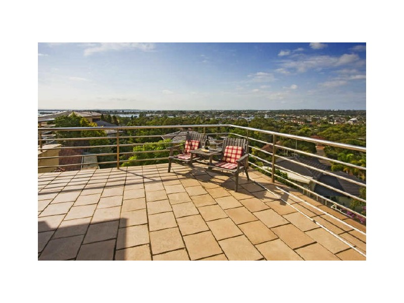 12 Yeran Street, Sylvania NSW 2224