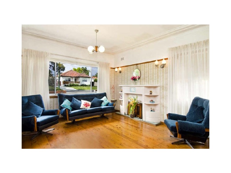 51 Raleigh Avenue, Caringbah NSW 2229