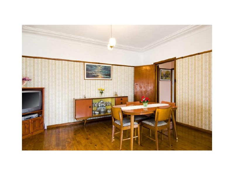 51 Raleigh Avenue, Caringbah NSW 2229