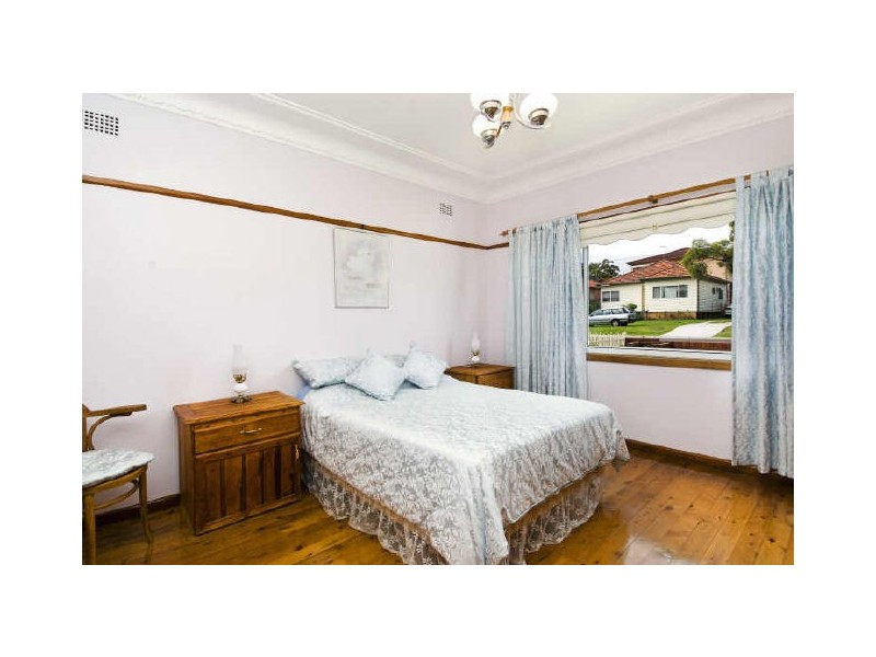 51 Raleigh Avenue, Caringbah NSW 2229