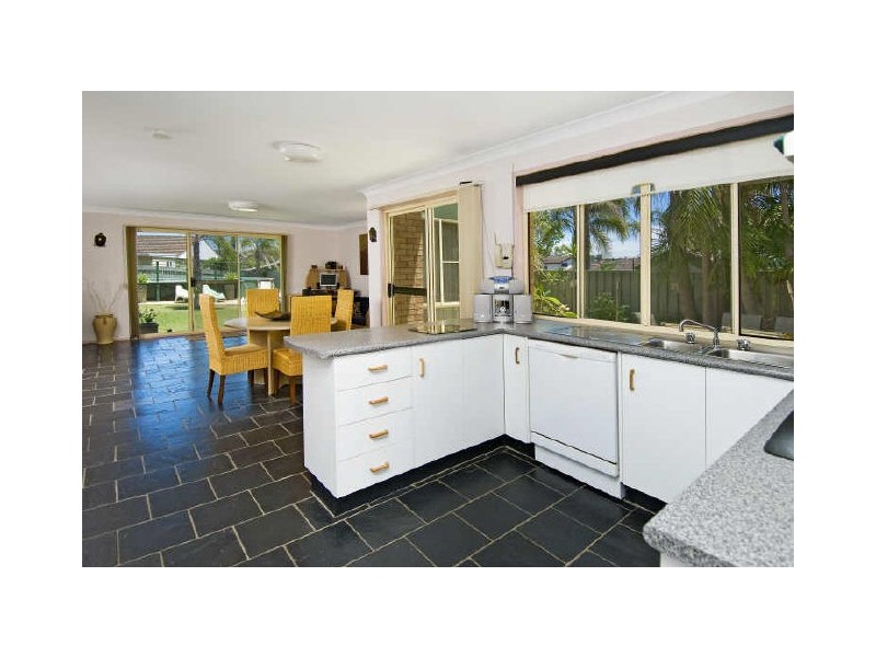 9 Macartney St, Miranda NSW 2228