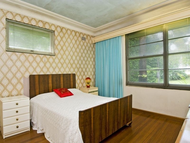 127 Denman Avenue, Caringbah NSW 2229