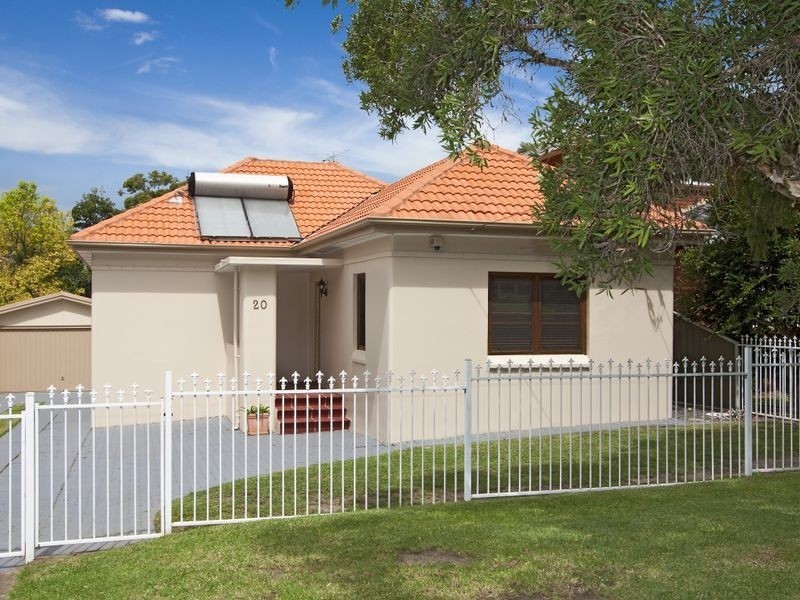 20 Hyndman Parade, Woolooware NSW 2230