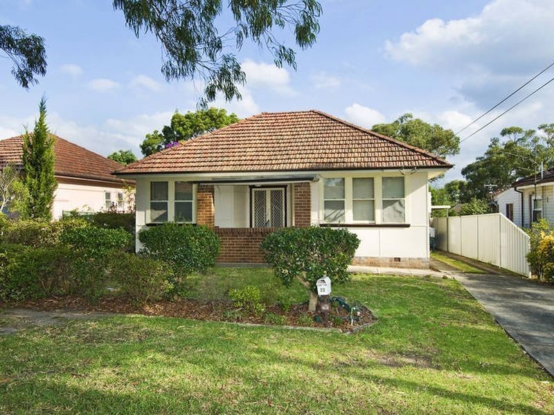 22 Castelnau St, Caringbah South NSW 2229