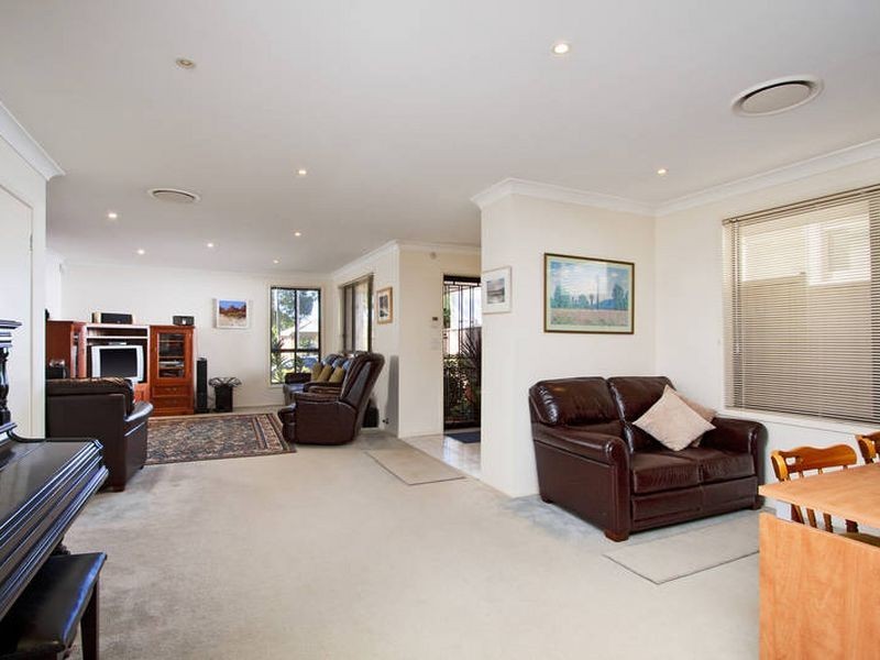 10A Caringbah Rd, Woolooware NSW 2230