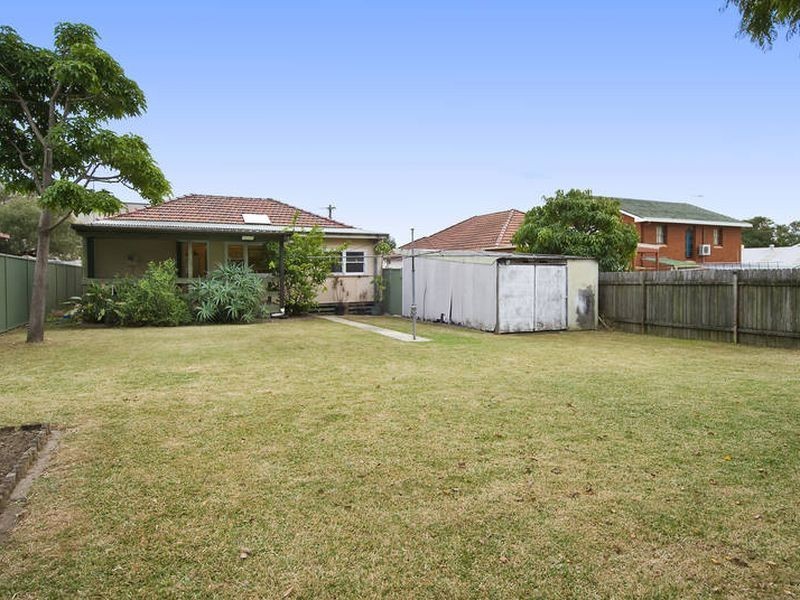 12 Willarong Rd, Caringbah NSW 2229