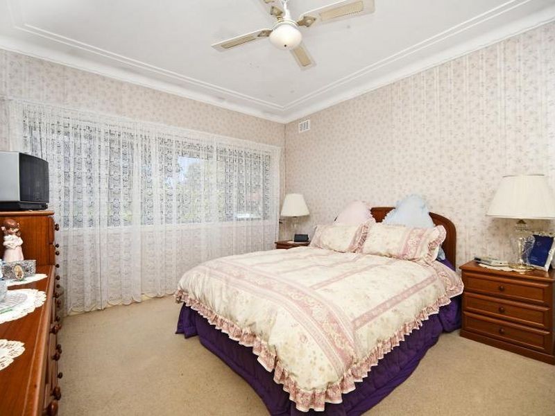 34 Rivenoak Ave, Padstow NSW 2211