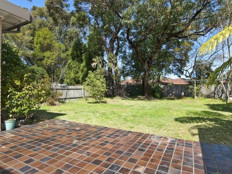 10 Daphne St, Caringbah South NSW 2229