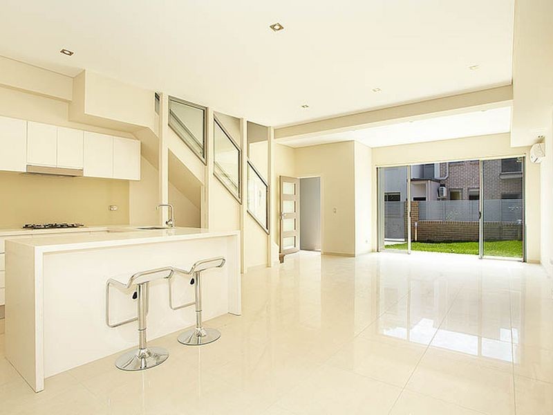 2/21-25 High Street, Caringbah NSW 2229