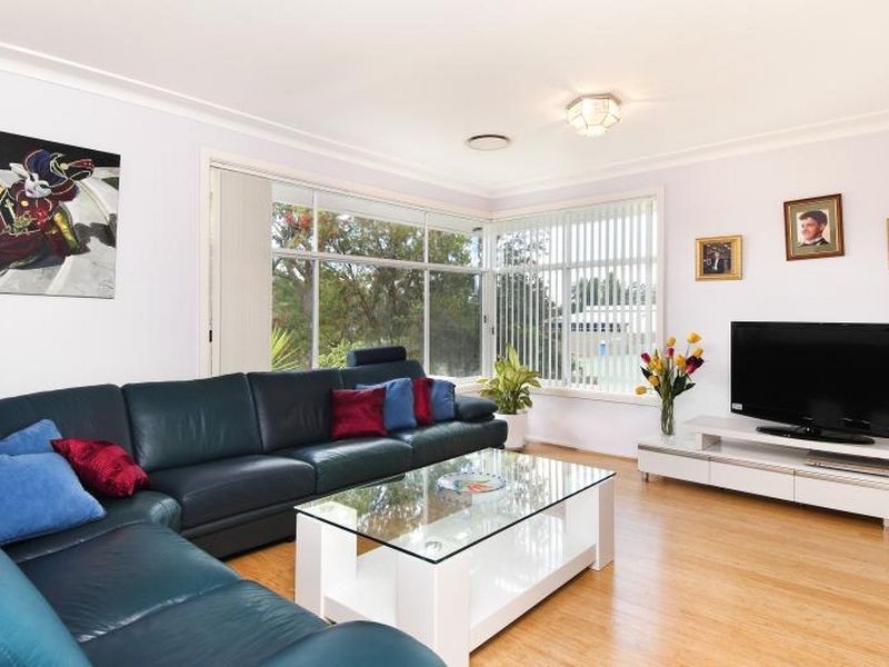 2 Paris Place, Miranda NSW 2228