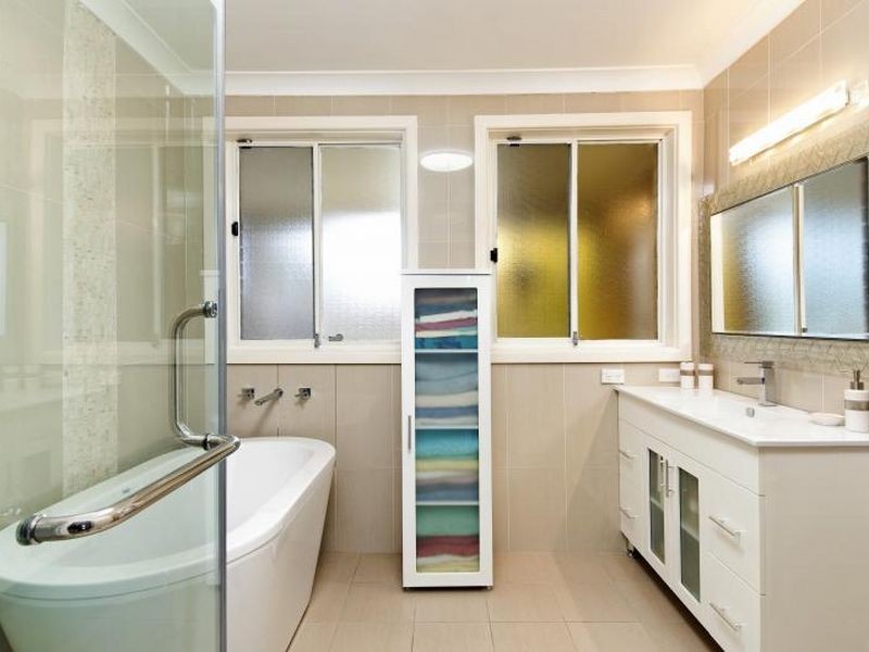 2 Paris Place, Miranda NSW 2228