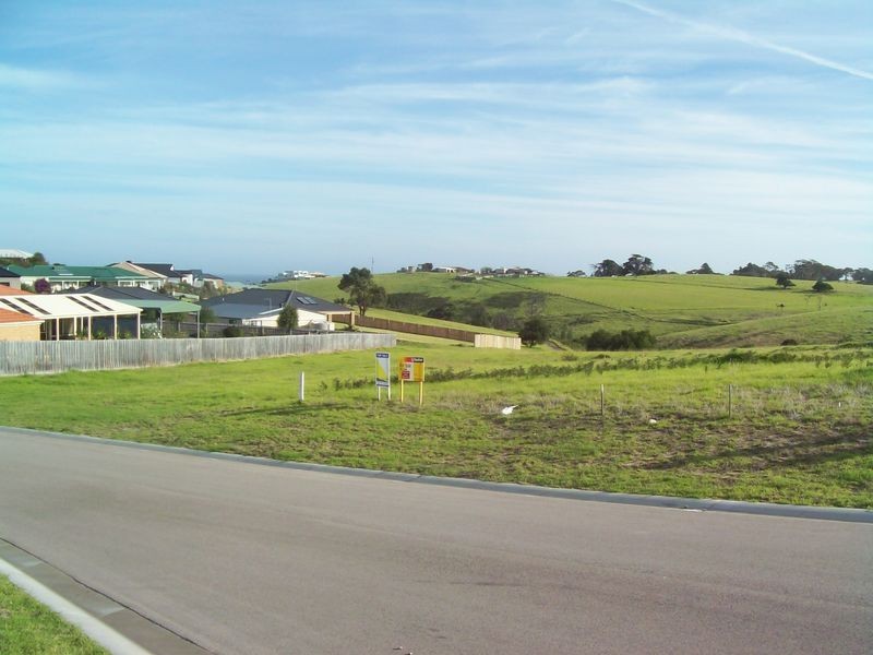 131/ Westbury Way, Lakes Entrance VIC 3909