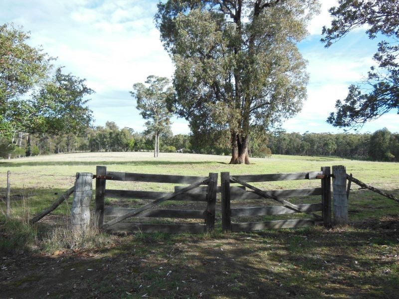 2433 Princes Highway, Nowa Nowa VIC 3887