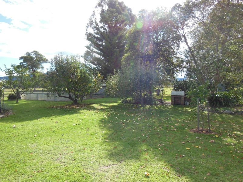 2433 Princes Highway, Nowa Nowa VIC 3887